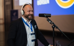 Gründer, Frank Victor Valderhaugstrand, intervjues under MøreBørsen 2019.